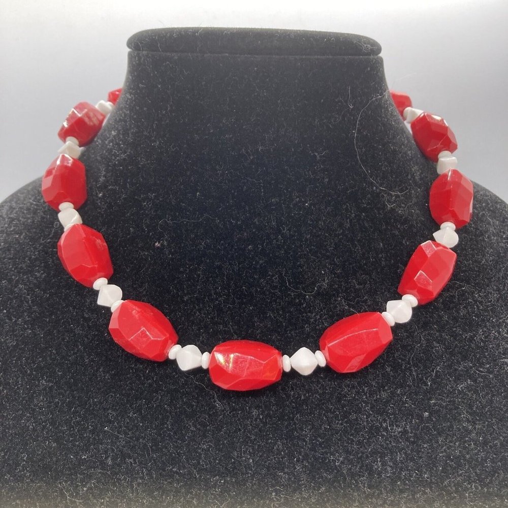 Vtg 1960s Signed Monet Patriotic Faceted Lucite Bead Necklace 18” July 4th